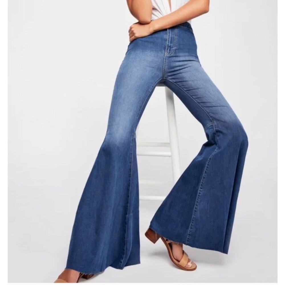 Free People - Float on Flare - 29 - medium dark blue denim